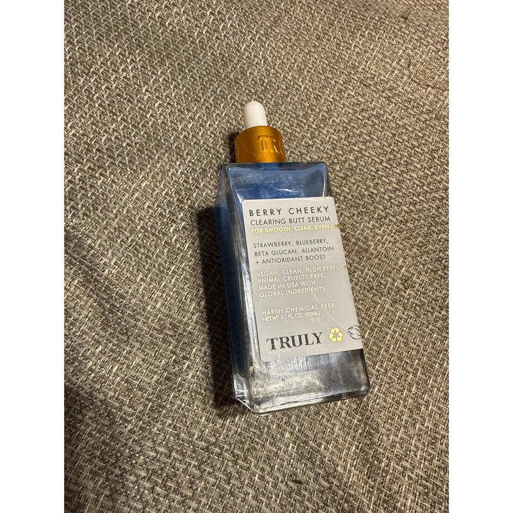 Truly Berry cheeky clearing butt serum